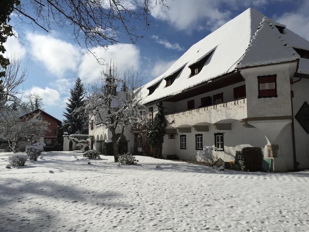 Hotel Schloss Leonstain Pörtschach am Wörthersee 외부 사진